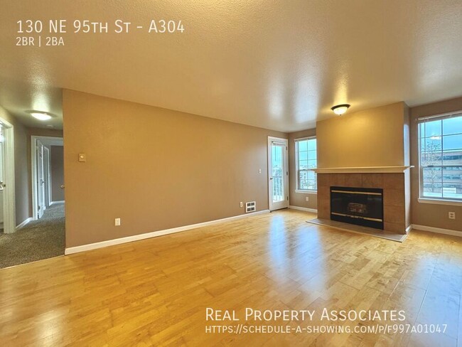 Building Photo - 2 BR/2 Bath Condo - 1 Parking Space and St...