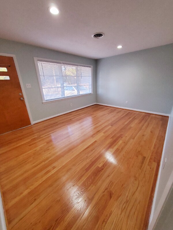 Foto del edificio - 1350 Shaw Rd