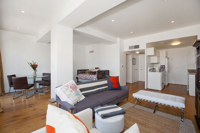 Full Space - 10501 Wilshire Blvd