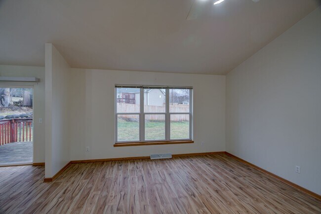 Building Photo - 1509 Bultman Rd