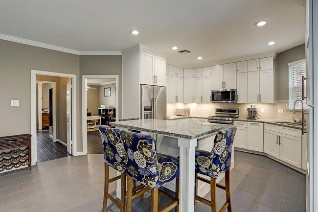 Foto del edificio - 1607 Gingerleaf Ln
