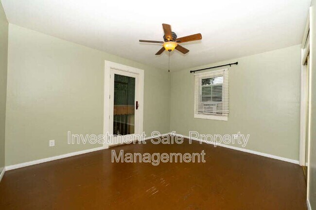 Building Photo - 4982 Baltimore Dr