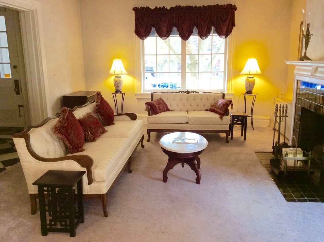 Living room - 5713 Kentucky Ave