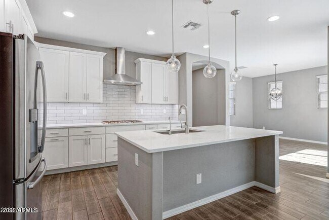 Foto del edificio - 2048 S Agnes Ln