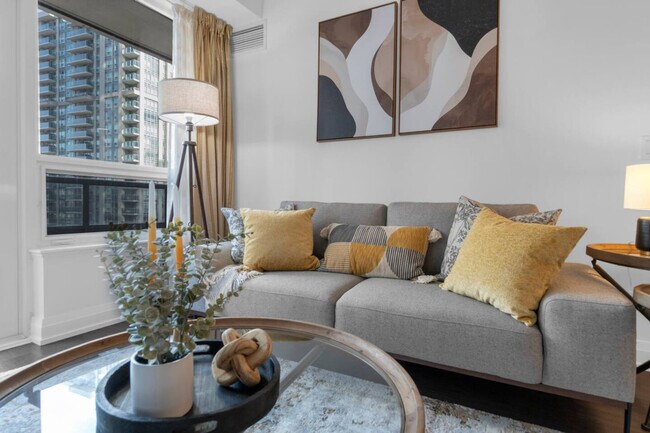 Building Photo - 2 Anndale Dr