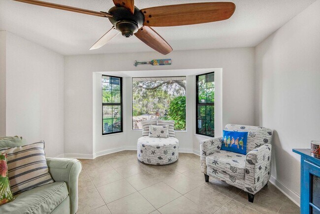 Foto del edificio - 11316 W Bayshore Dr
