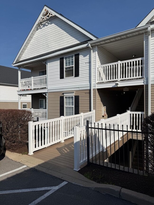 Building Photo - 9200 Spring Creek Ln