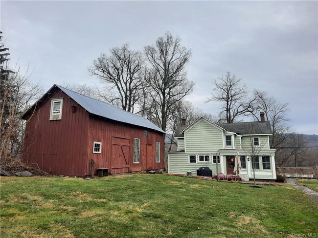 Building Photo - 48 Angola Rd