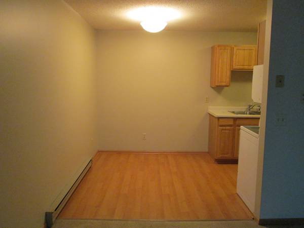 Comedor - 14115 Pennock Ave