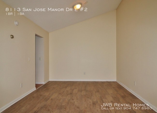 Building Photo - 8113 San Jose Manor Dr E