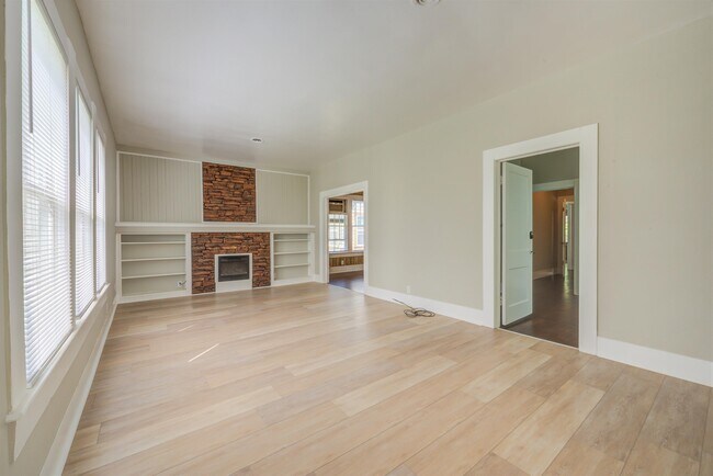 Foto del edificio - 2230 Long St
