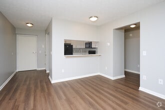Interior Photo - CenterPointe Apartments & Townhomes