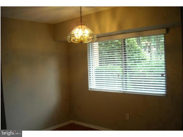 Primary Photo - 1605 Meadowview Ln