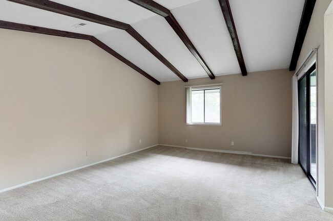 Building Photo - Fontenelle Hills