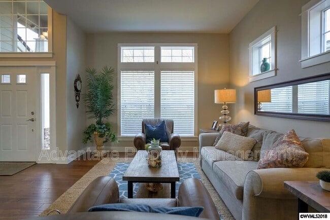 Foto del edificio - 3525 SE Shoreline Dr