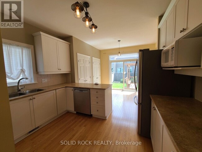 Building Photo - 138 Hillman Marsh Way