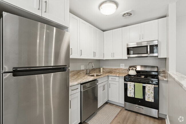 Interior Photo - Plymouth Gardens