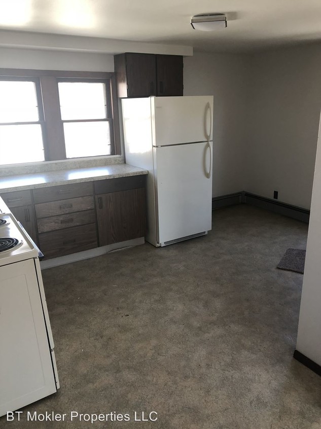 Foto principal - 908 W 10th Ave