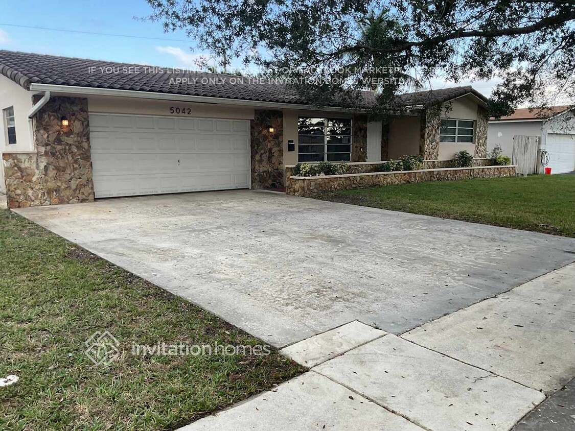 Foto principal - 5042 SW 89th Ave