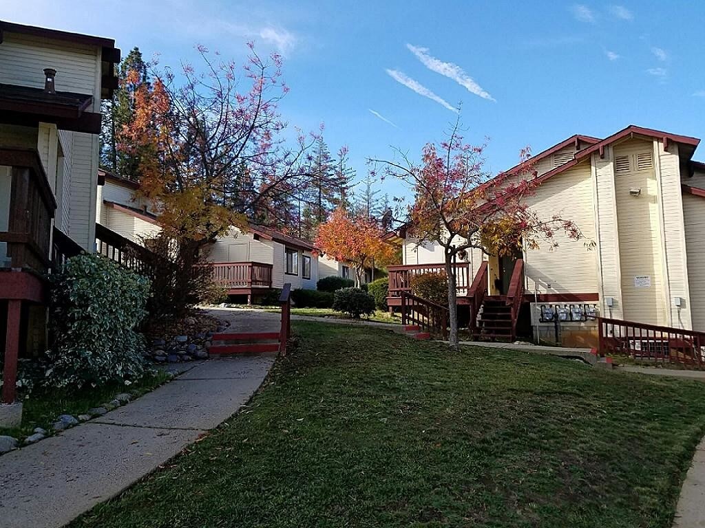 Foto principal - 19611 Elder Ln