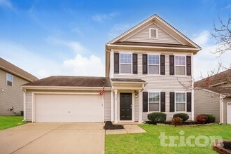 Building Photo - 8187 Thornton St