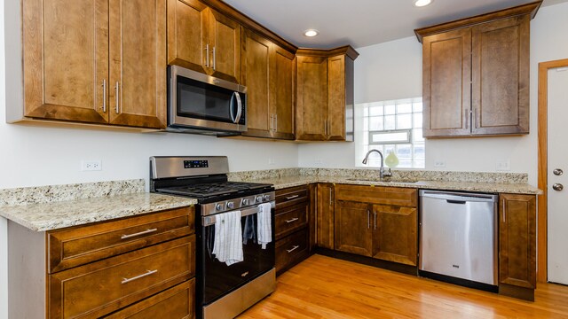 Foto principal - 624 S Oakley Blvd
