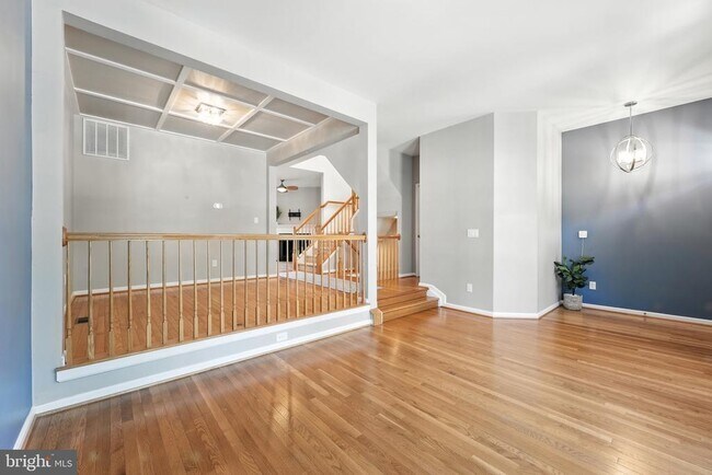 Foto del edificio - 3363 Beechcliff Dr