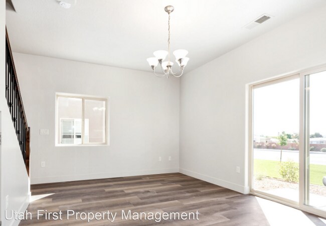 Foto del edificio - 3 br, 2.5 bath House - 2675 E 450 N #25
