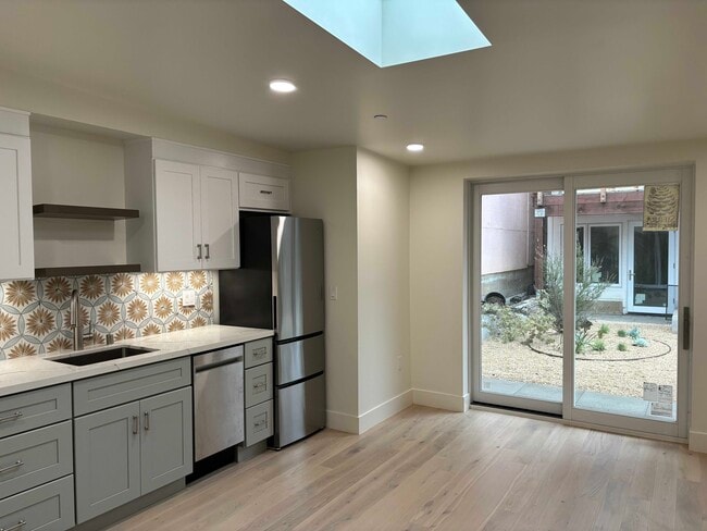 Photo - 3763 Cesar Chavez St House