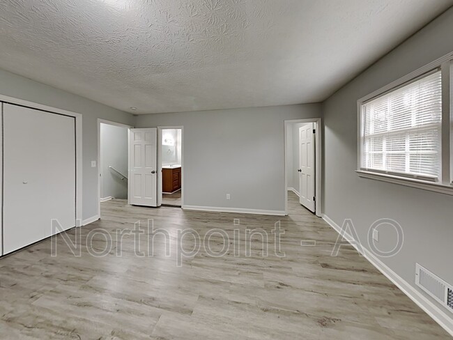 Foto del edificio - 2282 Fairview Rd SE