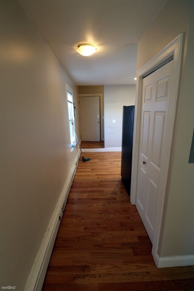 Foto del edificio - 2 br, 1.5 bath  - 20 Lexington Ter Apt C