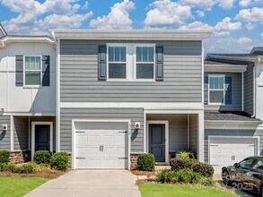 Building Photo - 4170 County Down Ave