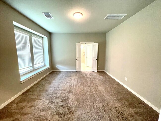 Foto del edificio - 5026 Mint Orchard Dr