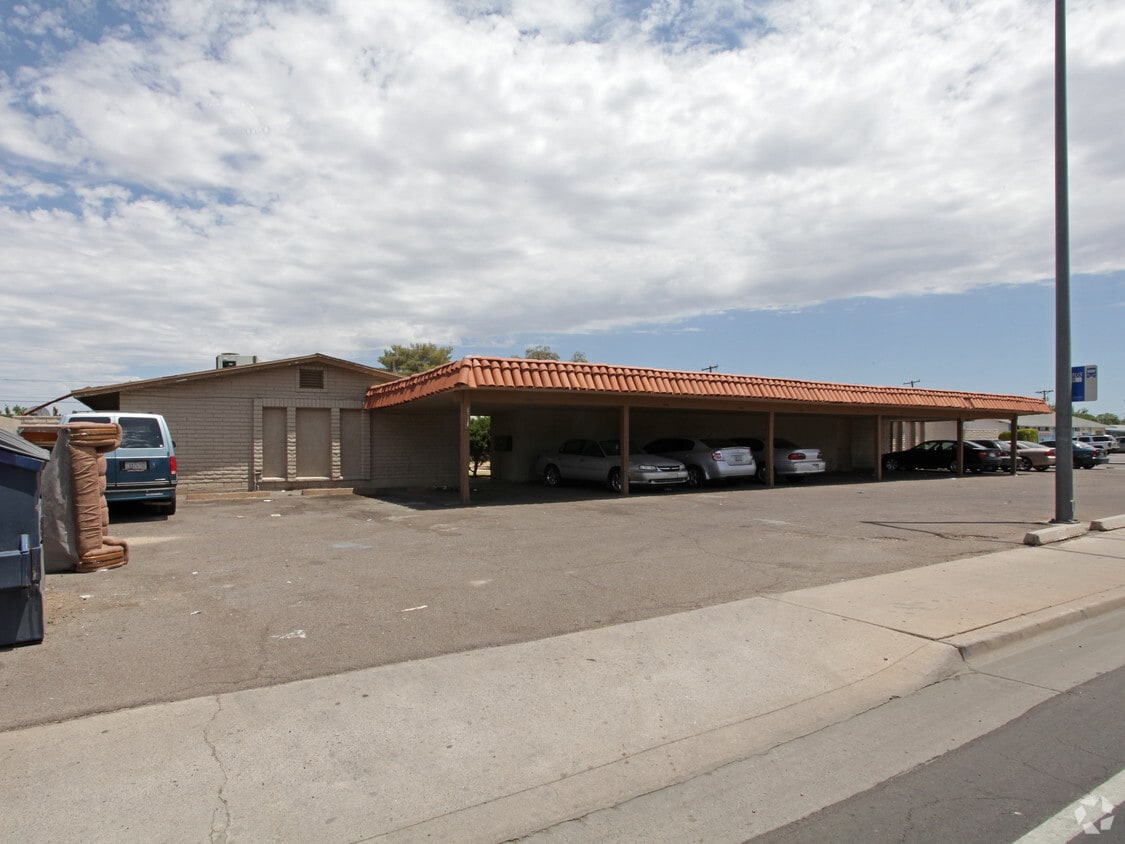 Primary Photo - 1432 E Broadway