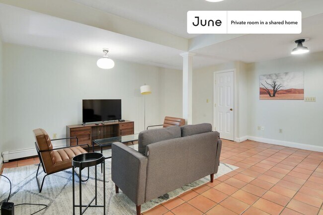 Foto del edificio - Room in Shared 5 bed/3 bath home