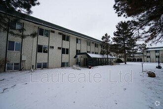 Building Photo - 8824 E Florida Ave