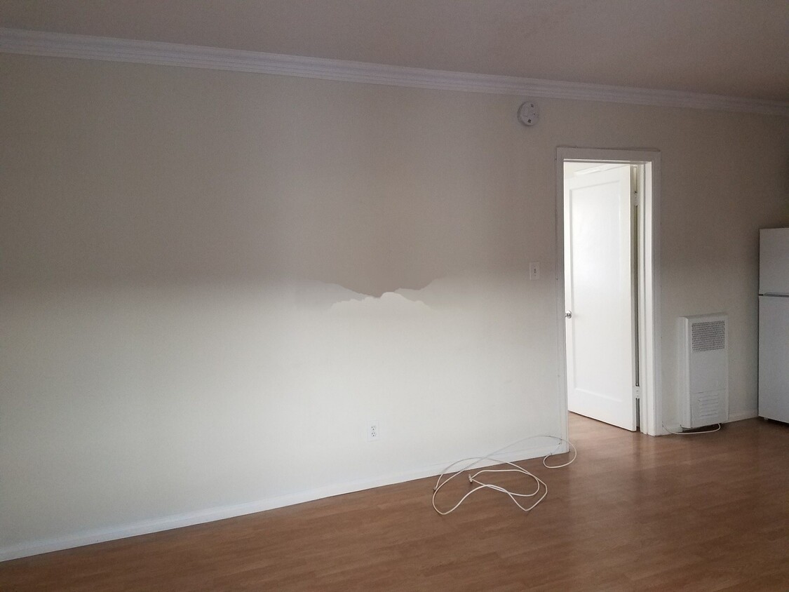 Foto principal - 615 N Rossmore Ave