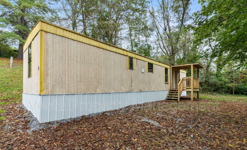 Primary Photo - 703 Macedonia Rd
