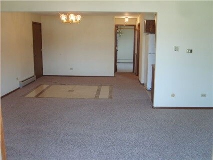Building Photo - 9700 S Karlov Ave