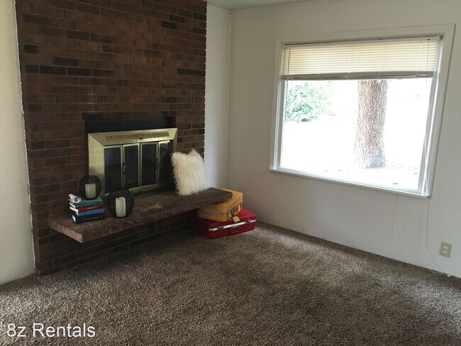 Building Photo - 2 br, 1 bath House - 2434 W 8th Street
