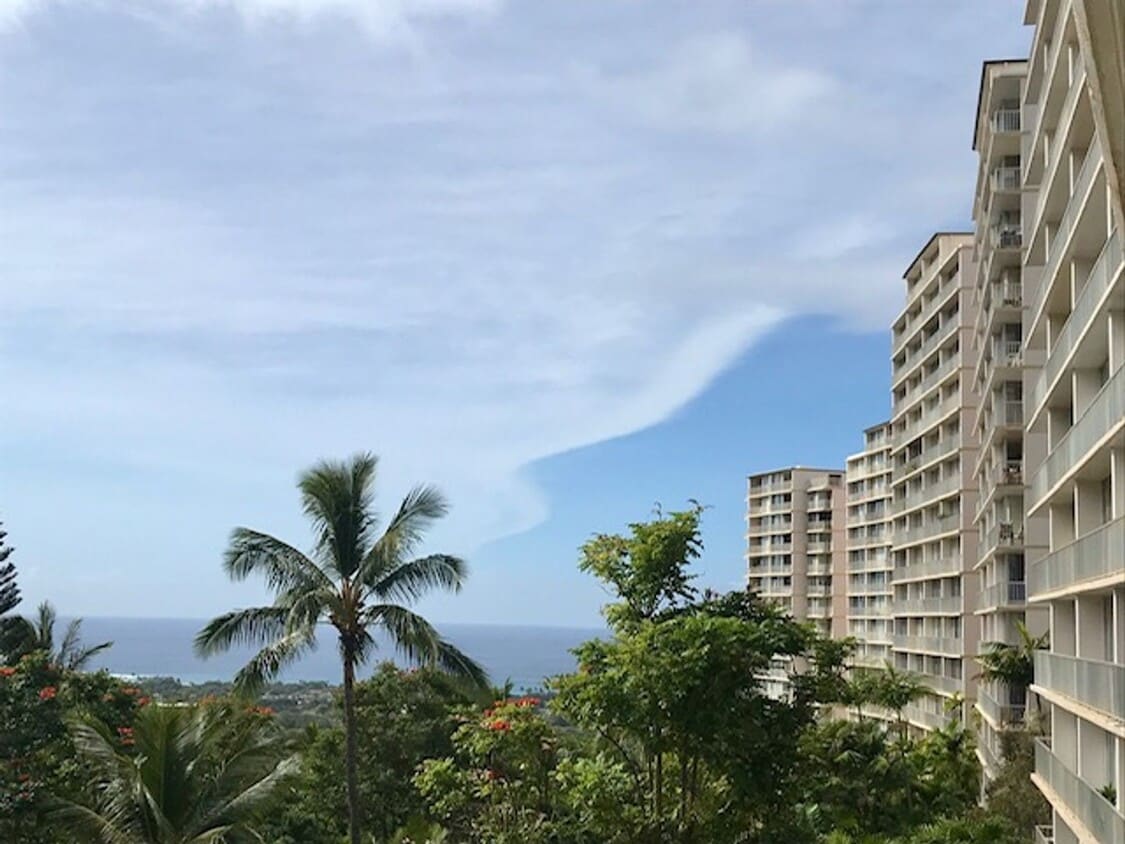 Primary Photo - Makaha Valley Towers