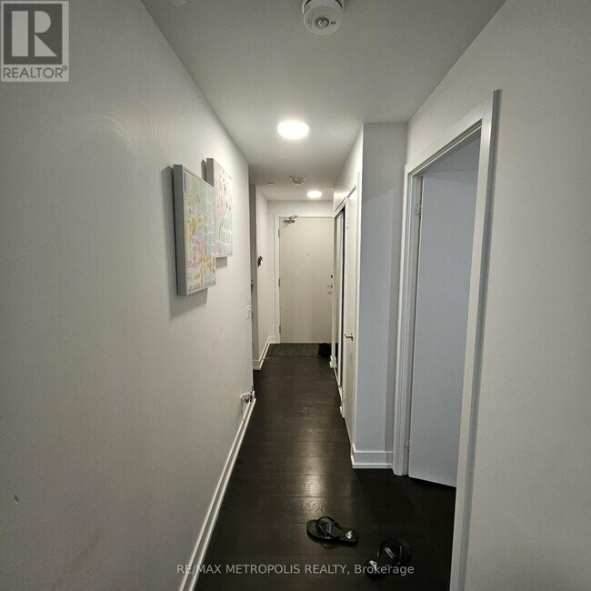 Photo du bâtiment - 225 Veterans Drive