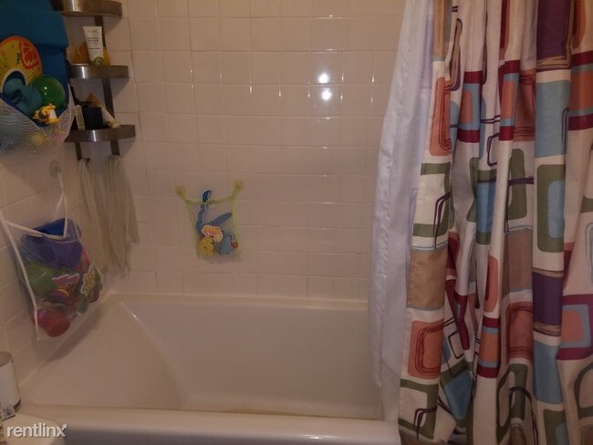 Foto del edificio - 1223 Jenifer St