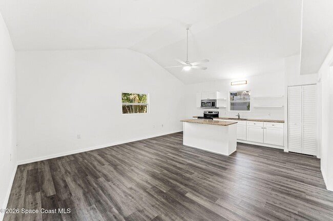 Foto del edificio - 1625 Hortana Dr