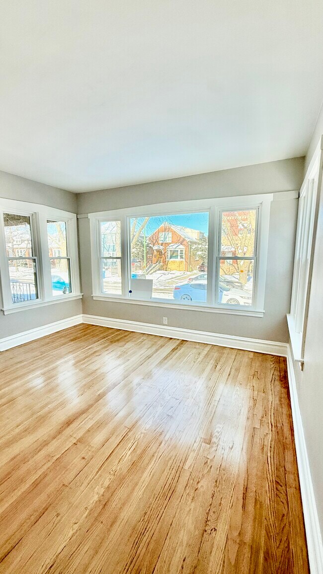 Foto del edificio - 4849 W Eddy St