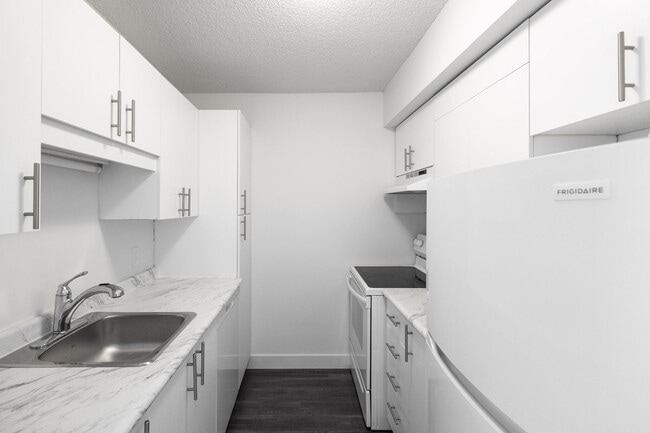 Building Photo - The St-Norbert Apartments