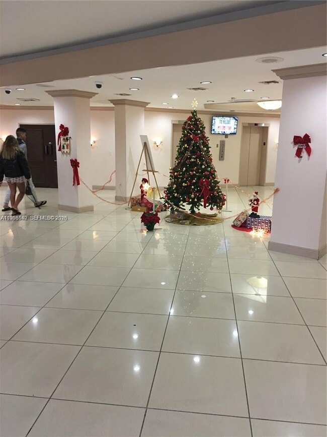 Foto del edificio - 1200 NE Miami Gardens Dr