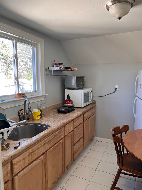 Foto del edificio - 6352 Edward St