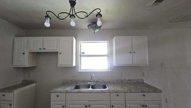 Building Photo - 11919 Greenmesa Dr