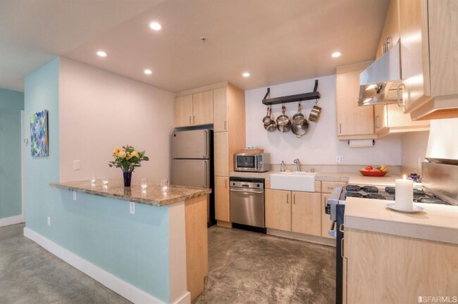 Building Photo - 175 Langton St